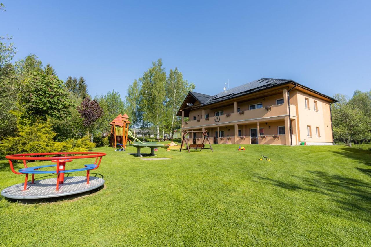 Apartments Nad Rybniky Horní Planá Bagian luar foto